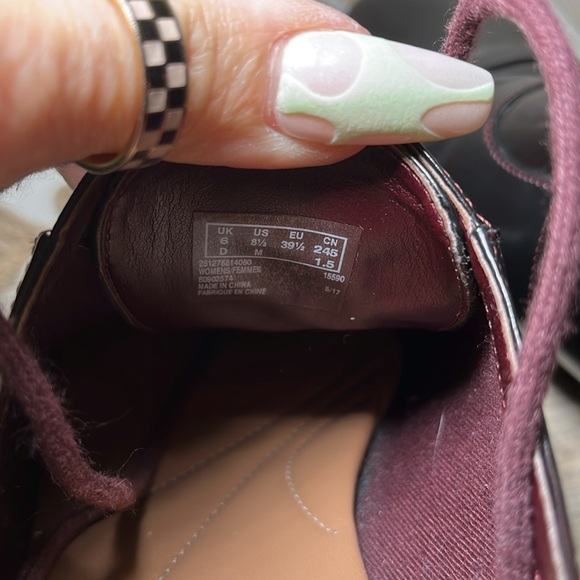 CLARKS Tilmont Top Ivy Oxford Lace Up Shoe Women 8.5M Classic Dark Academia - Picture 8 of 8